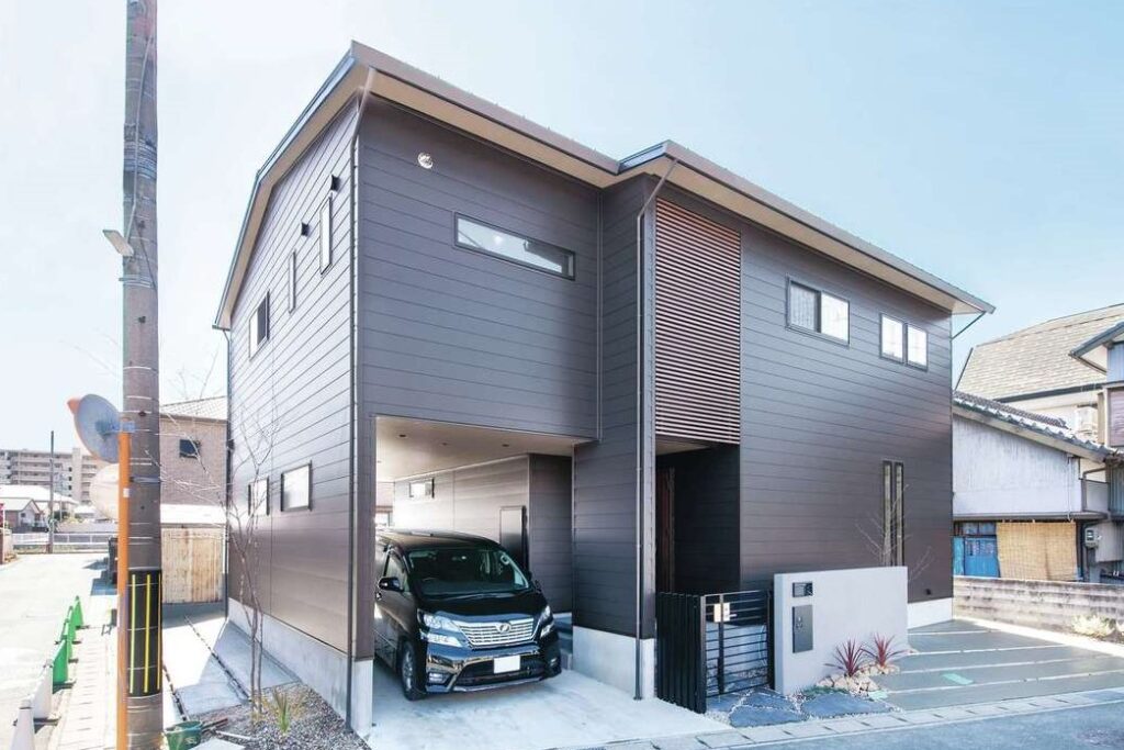 家事育児が楽しくなる工夫の詰まった ビルトインガレージのある家【静岡県浜松市】